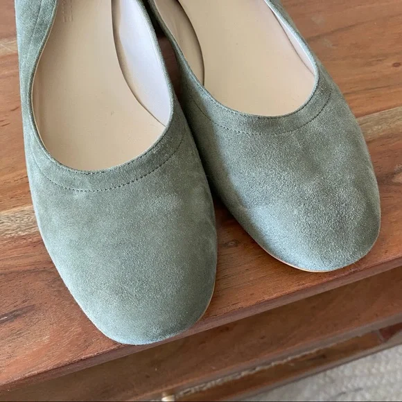 New Everlane Green Suede Day Heels - Picture 5 of 5